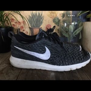 Nike Roshe Flyknit